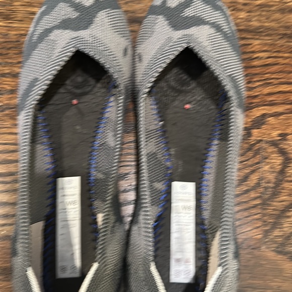 Rothys The Flat Grey Camo Rounded Toe Flat Size 8 - Picture 5 of 5